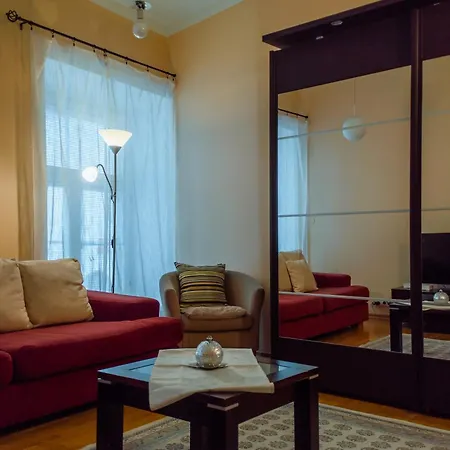 Romeo Family 2 Bedroom Ruutli